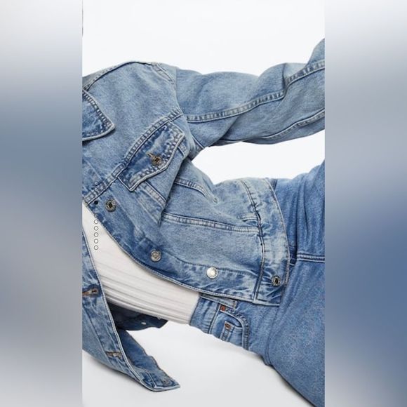 Pocketed denim jacket - Picture 3 of 10